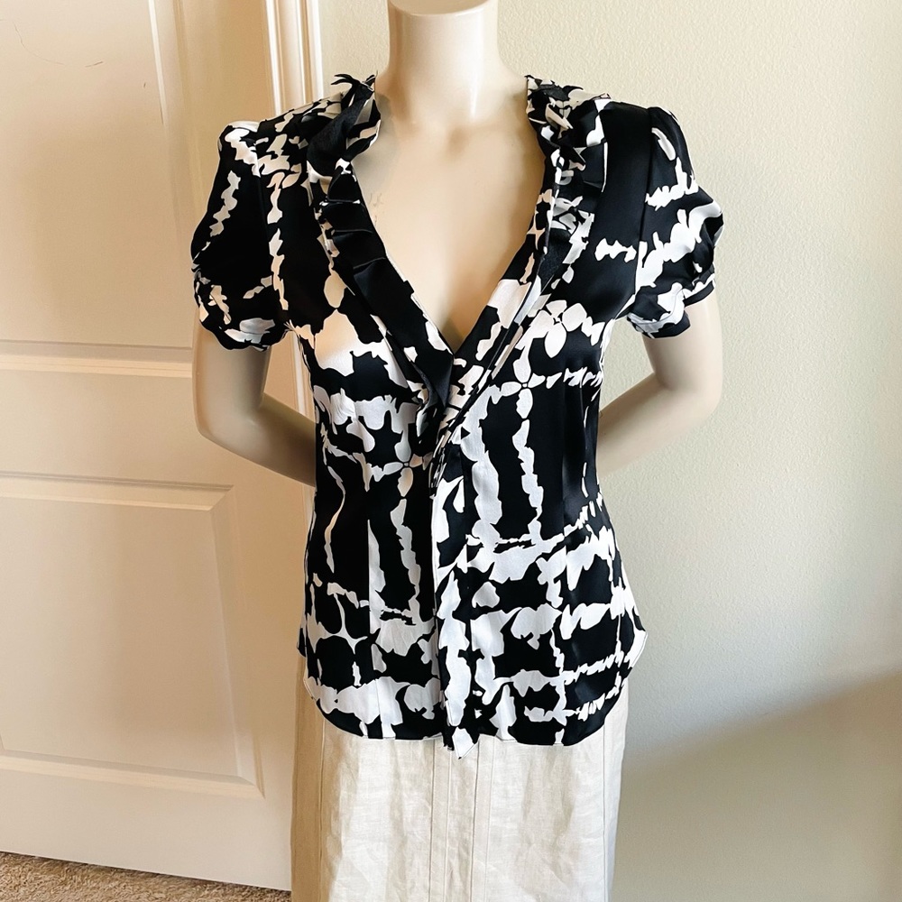 NWT  BCBGmaxazria Silk  Blouse Top S